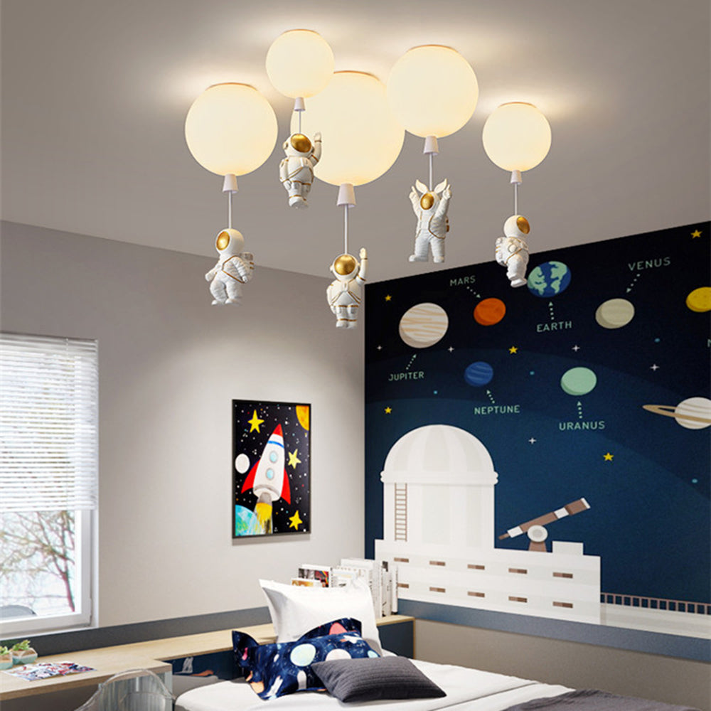 Astronaut pendant light for stylish decoration
