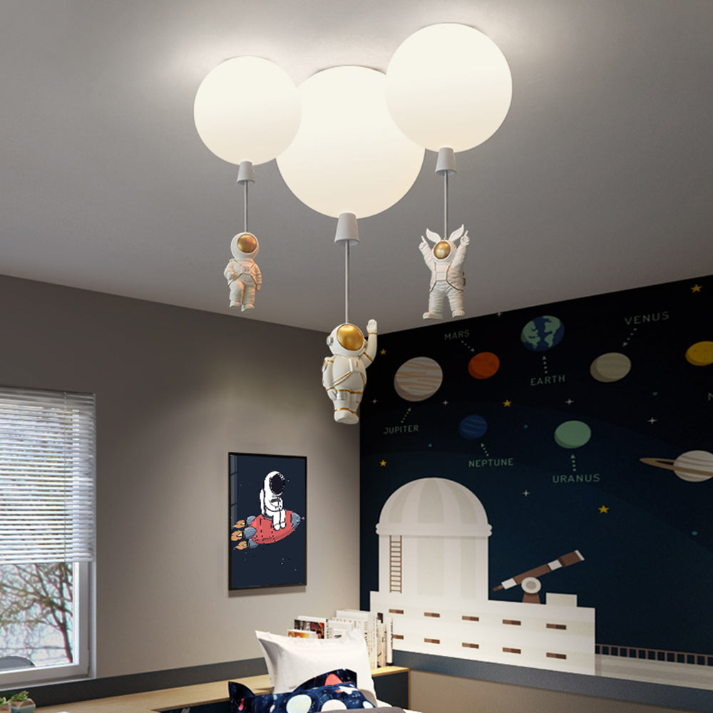 Astronaut pendant light for stylish decoration