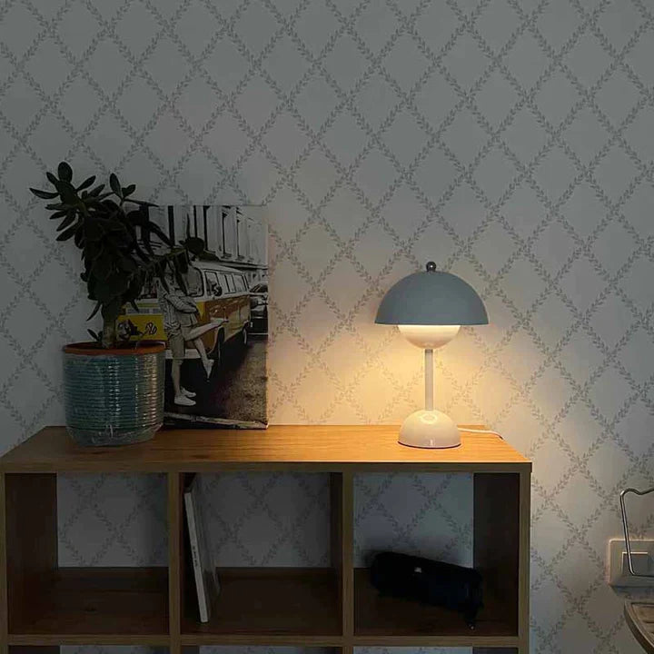 Moderne Tischlampe im skandinavischen Stil – Zeitlose Eleganz für stilvolle Wohnräume-Aster Selection