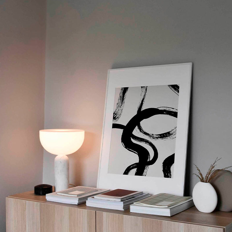 Elegant table lamp with marble base