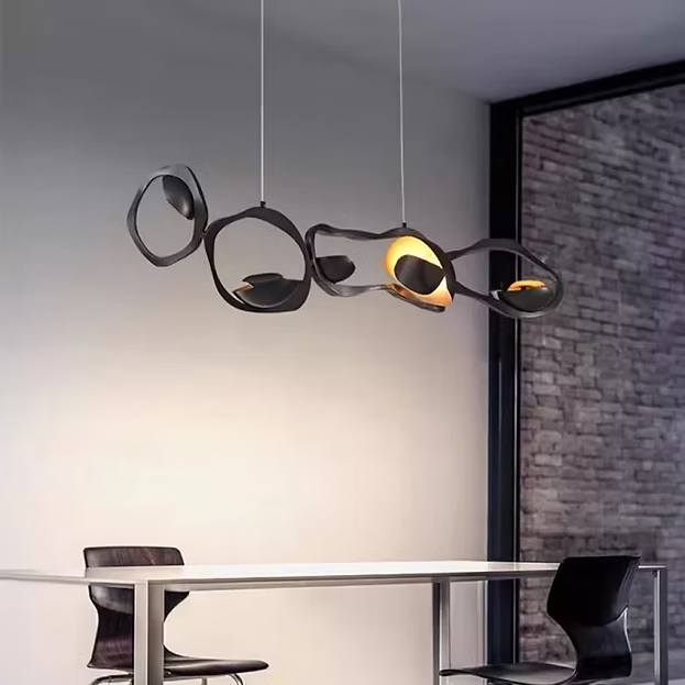 Moderne lineare Pendelleuchte für Wohnzimmer
