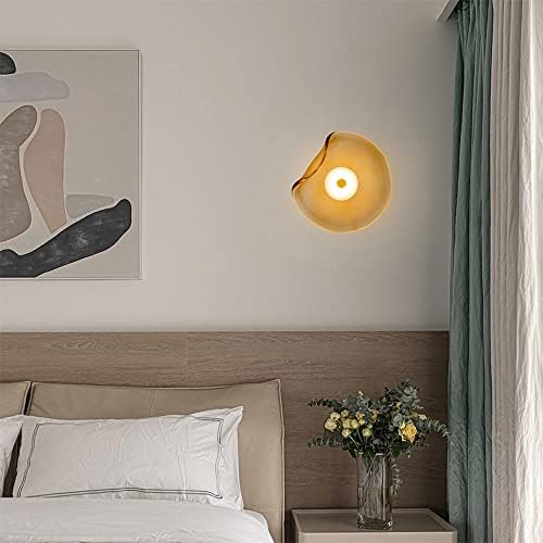 Decorative wall light