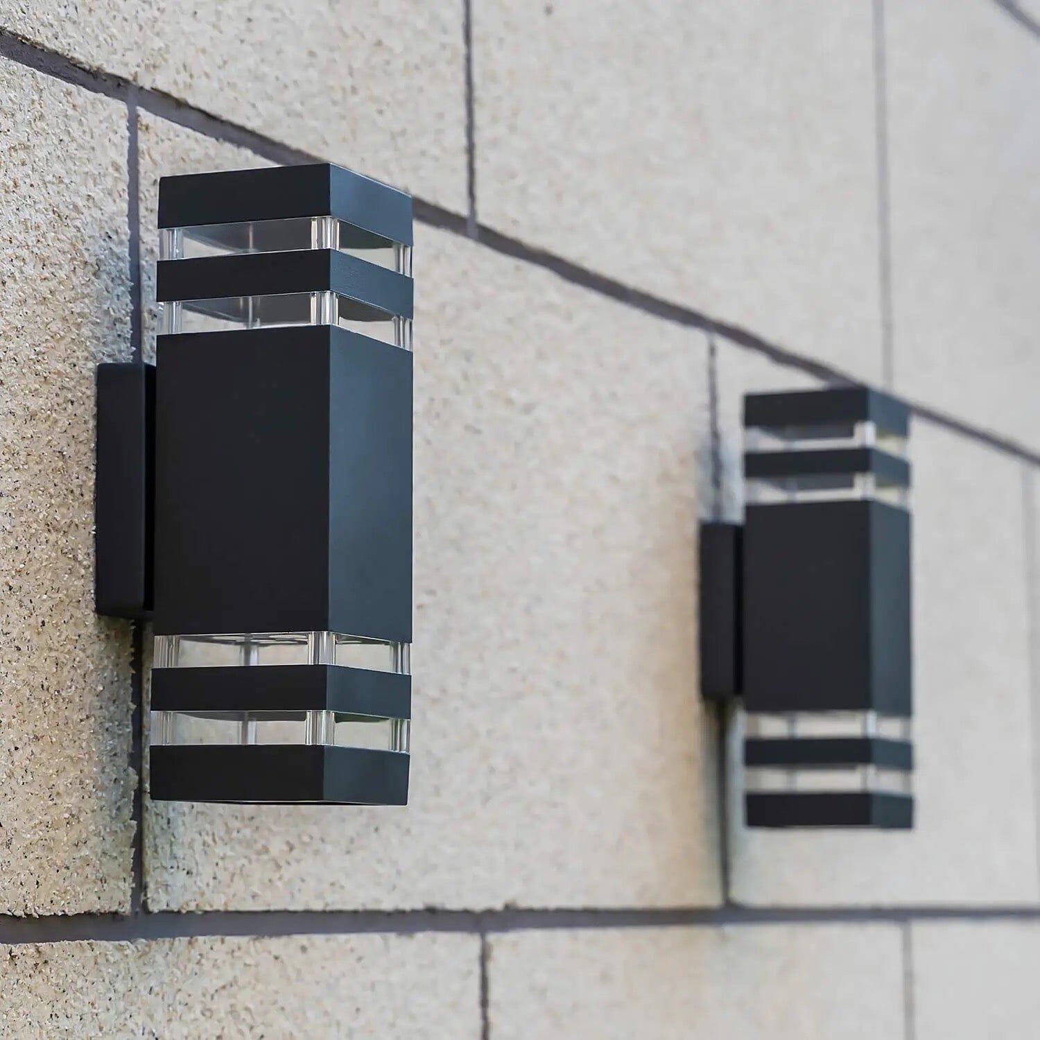 Waterproof double head outdoor wall light