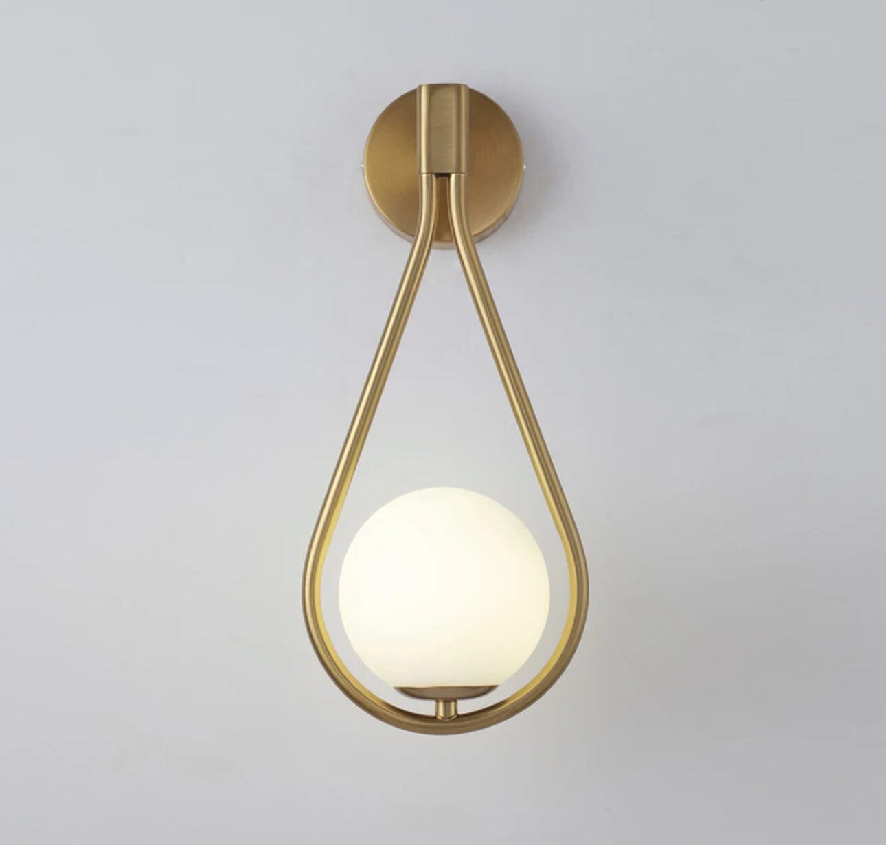 Elegant LED wall light