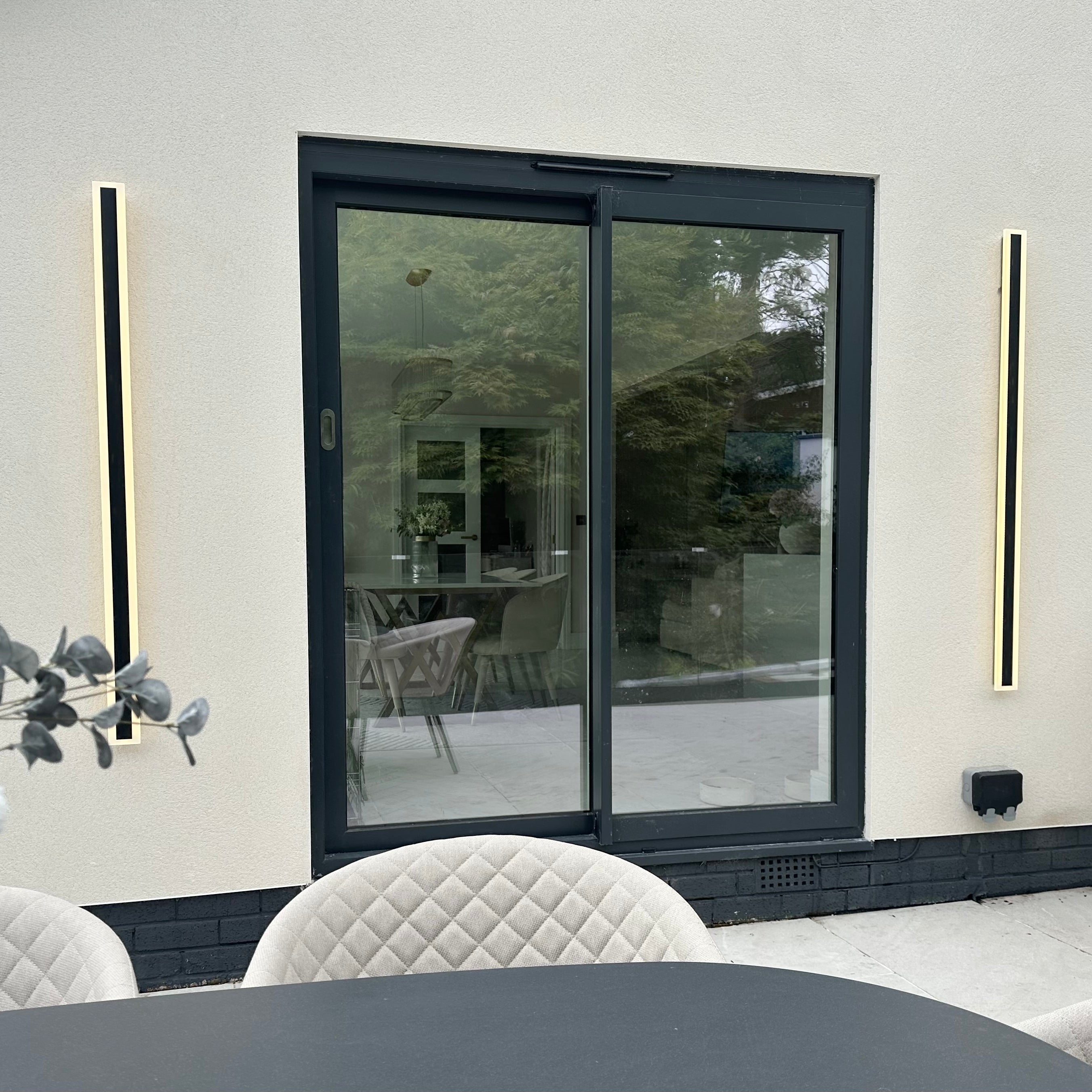 Minimalistischer LED-Außenwandleuchter – Energieeffizient & Robust-Aster Selection