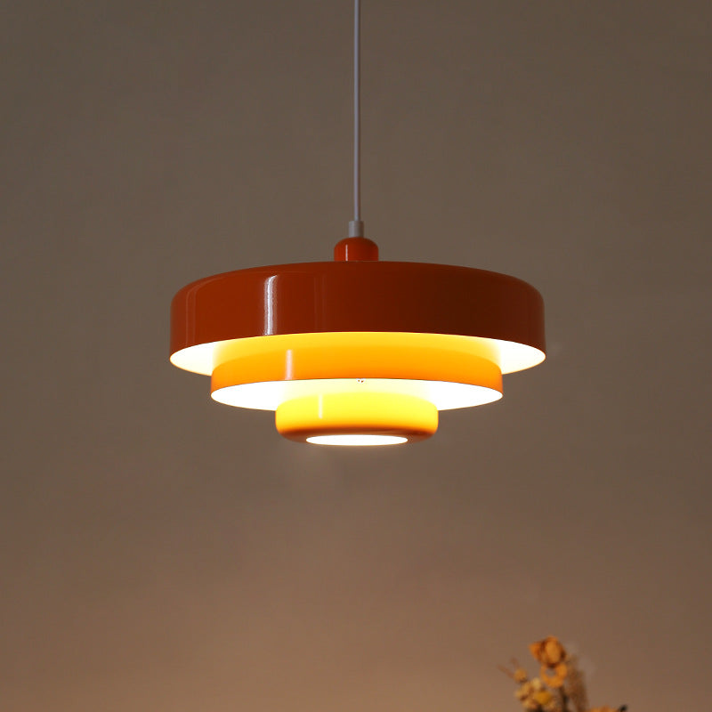 Pendelleuchte im Bauhaus-Stil