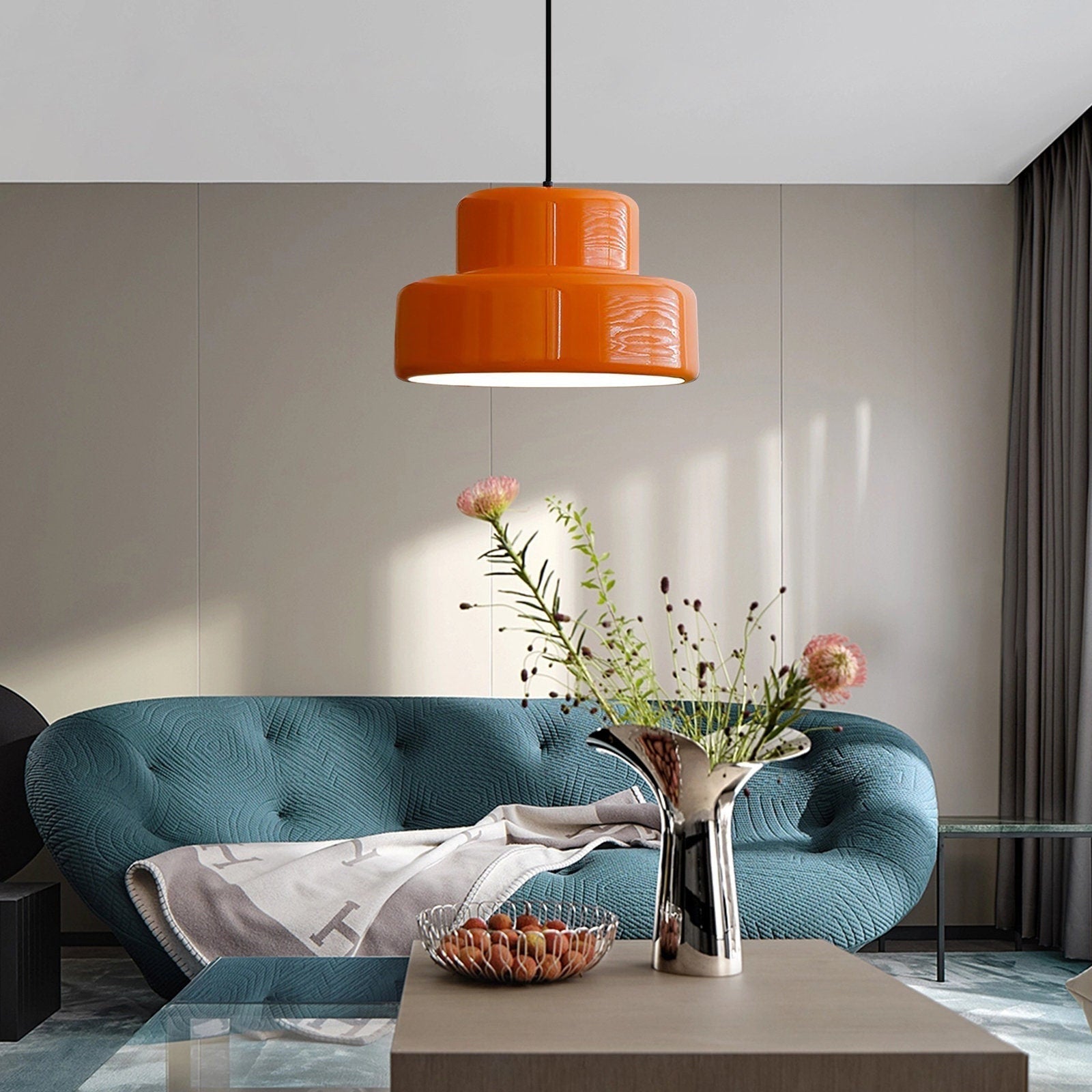 Bauhaus Pendelleuchte in Orange