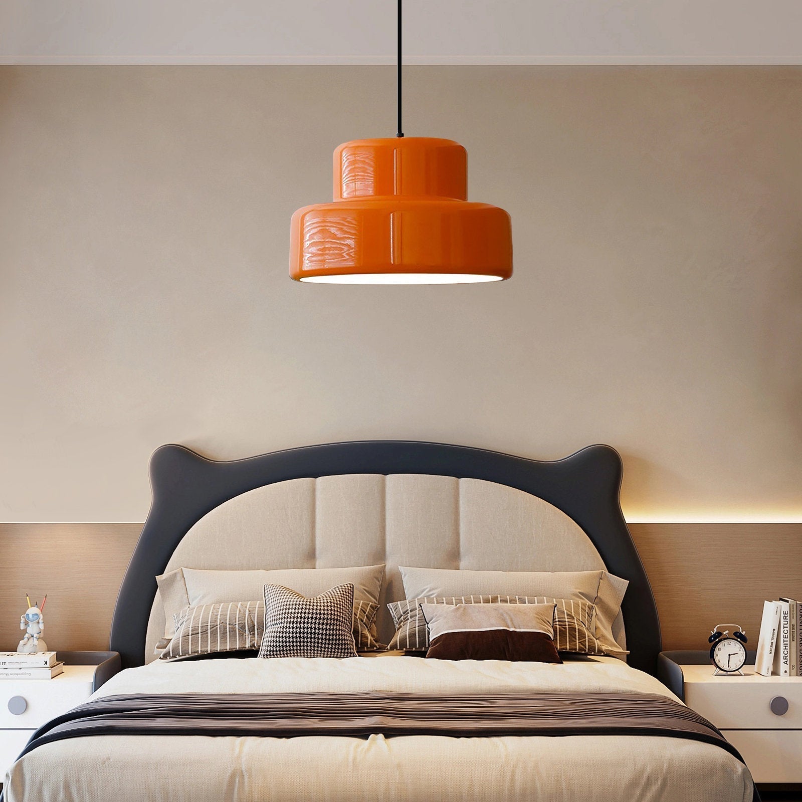 Bauhaus Pendelleuchte in Orange