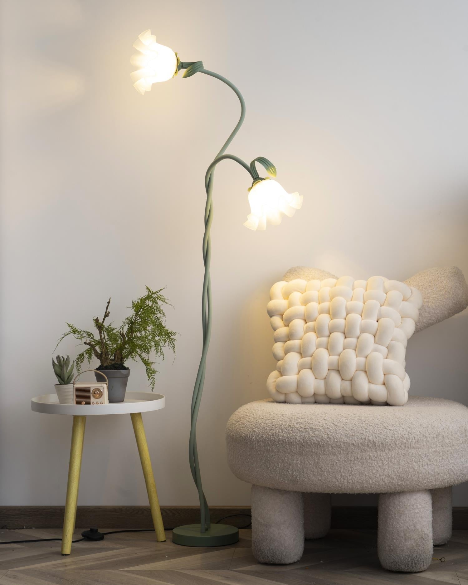 Calla flower lamp for living room