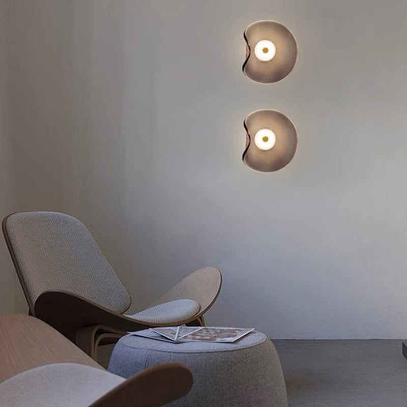 Decorative wall light