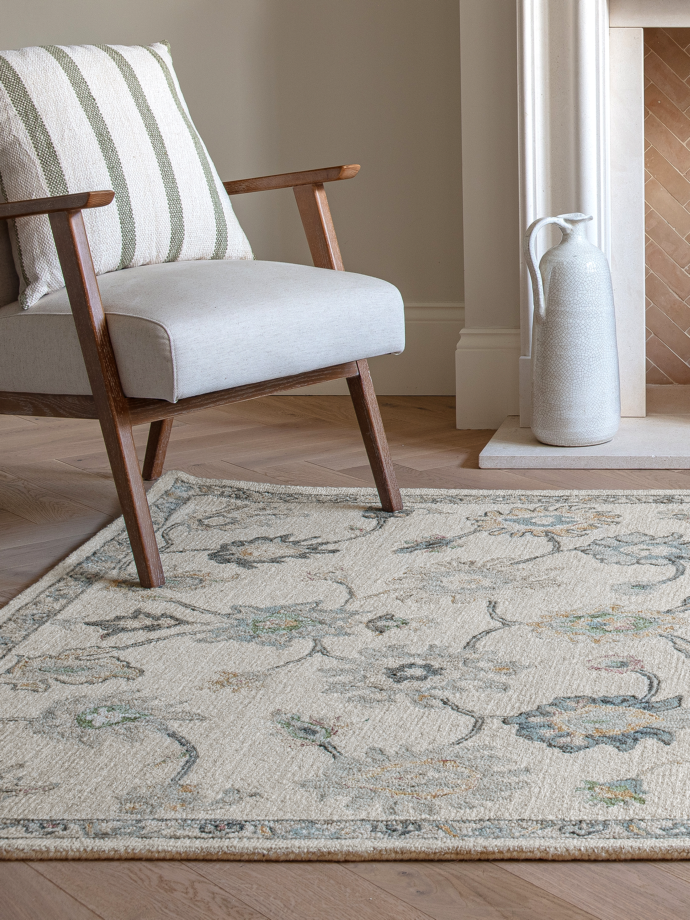 Dekorativer Wollteppich Mit Muster