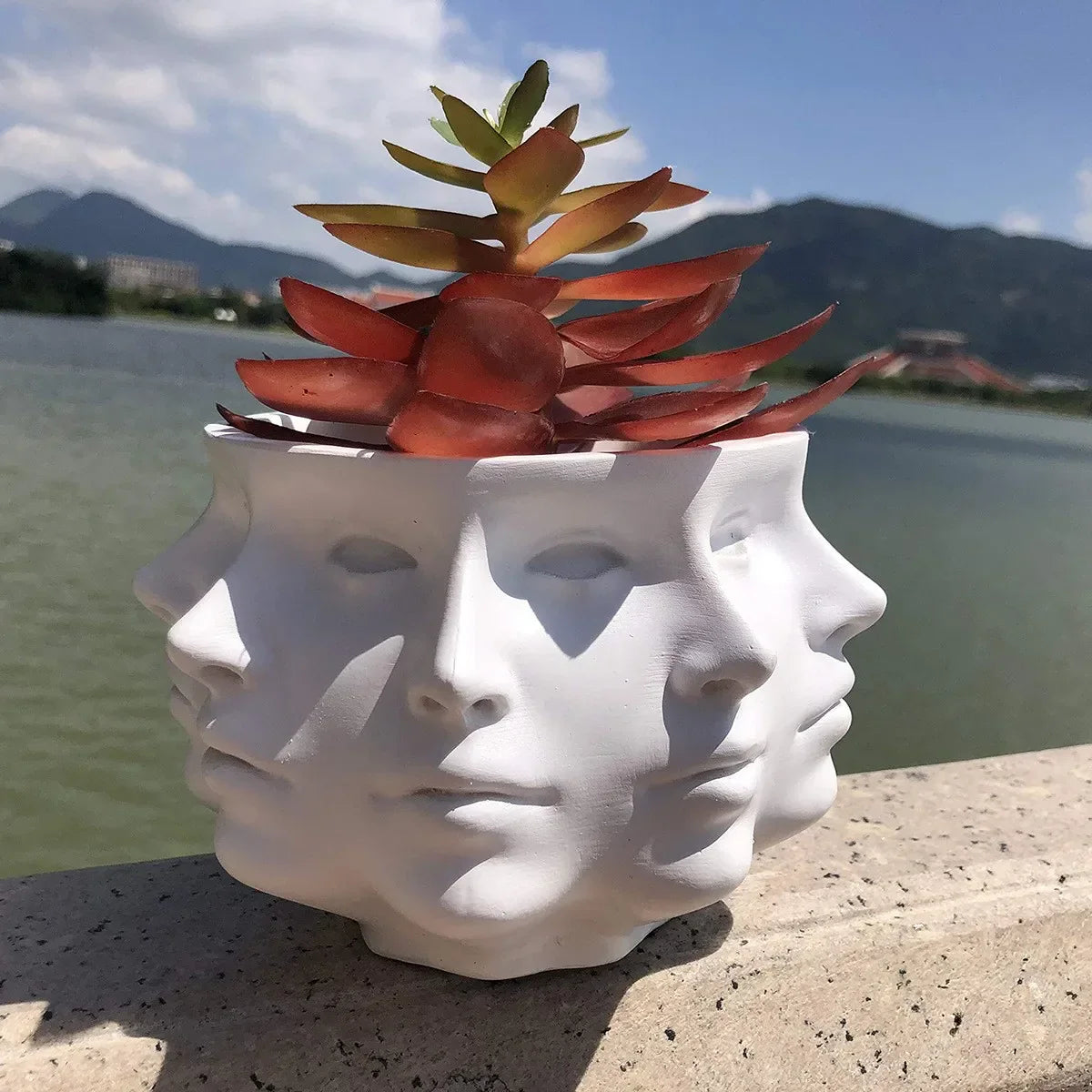 Keramik-Blumentopf mit 3D-Gesichtsdesign – Ästhetisch & Dekorativ