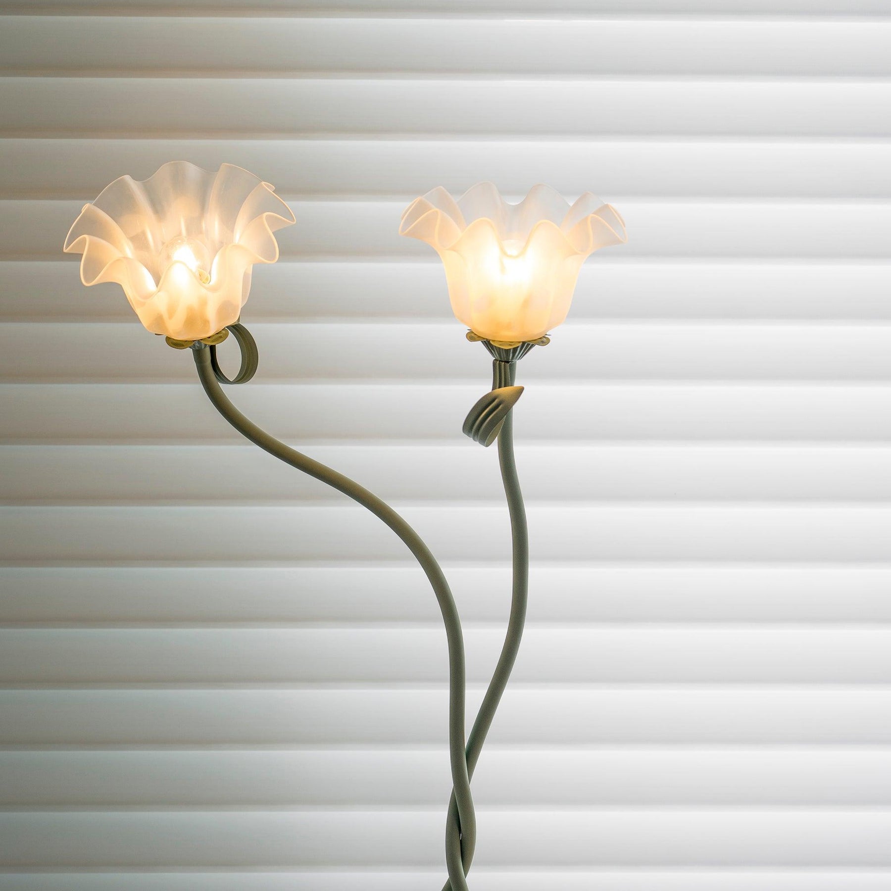 Calla flower lamp for living room