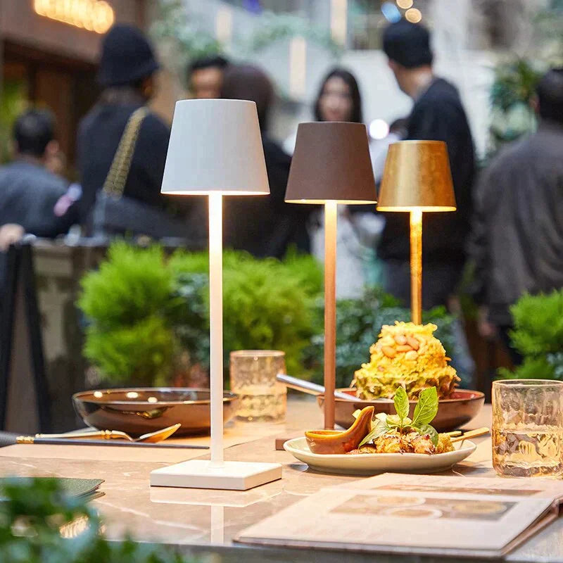 Kabellose LED-Tischlampe für Luxuriöse Atmosphäre und Stil-Aster Selection