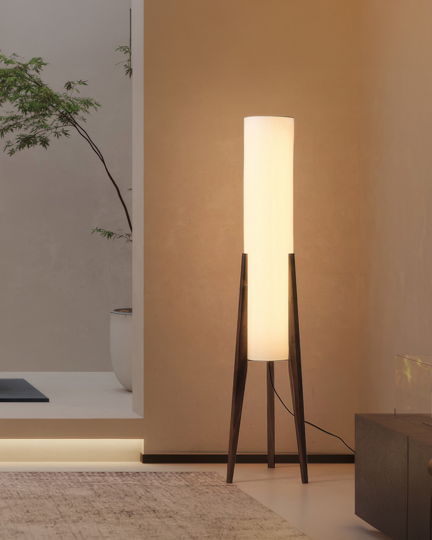Bodenlampe im rustikalen Stil – Edles Walnussholz für natürliche Eleganz