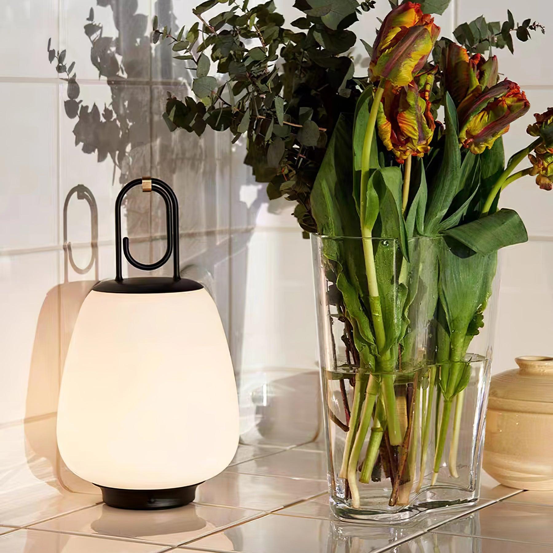 Tragbare LED-Tischlampe für flexibles Ambiente