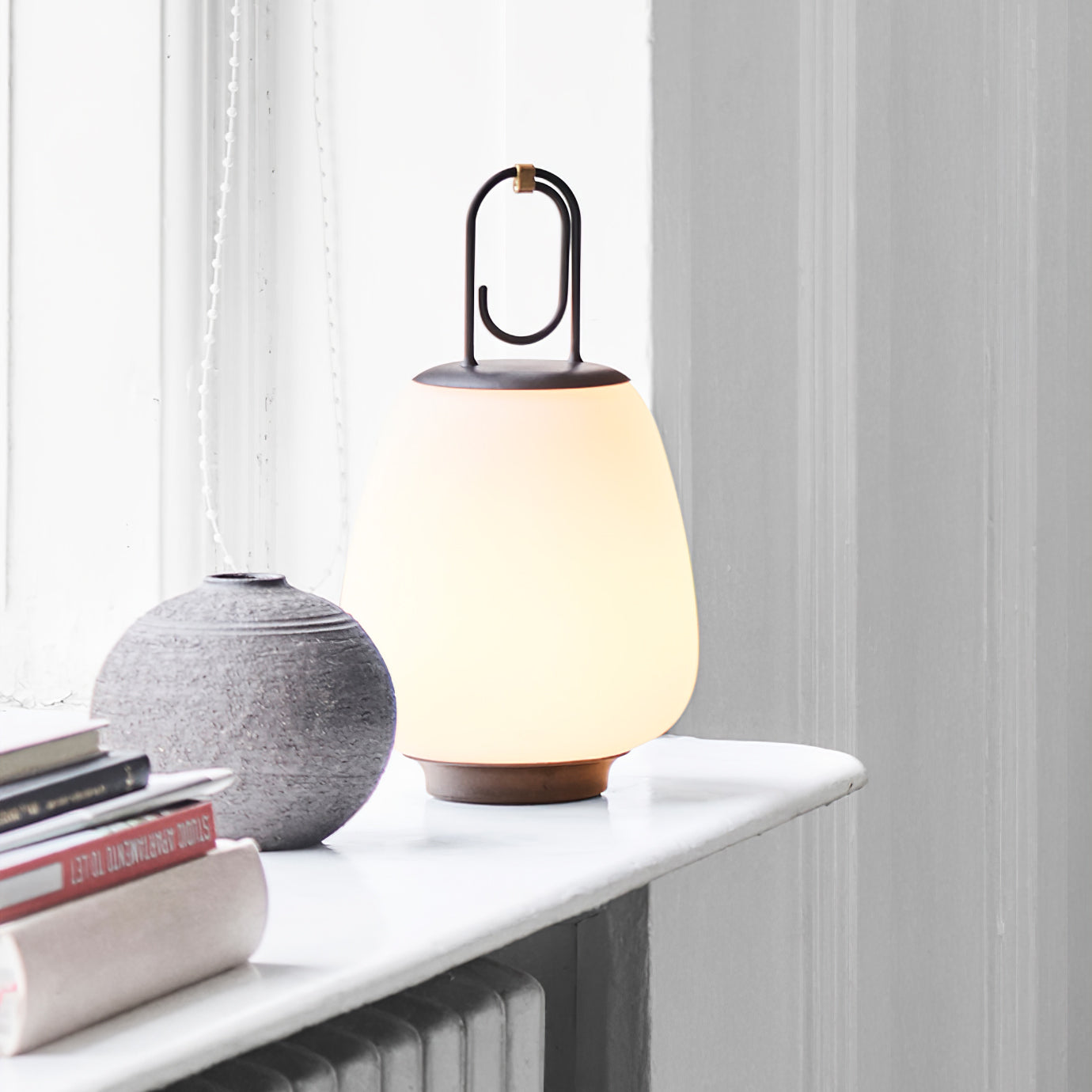 Tragbare LED-Tischlampe für flexibles Ambiente