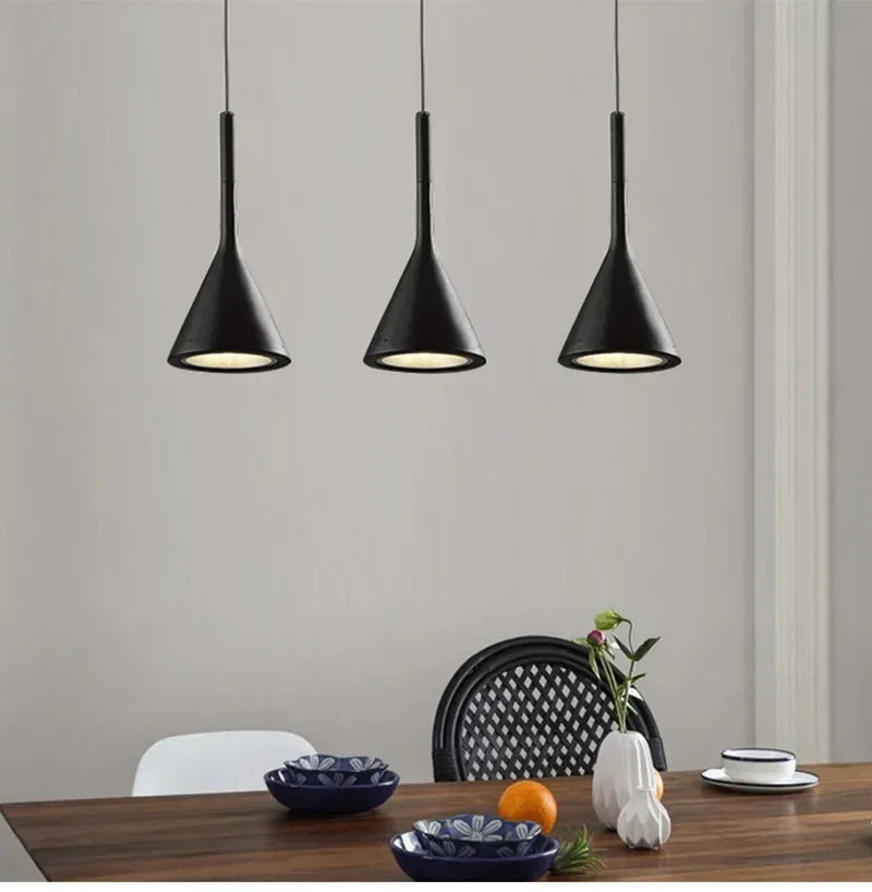 Farbige LED Pendellampe