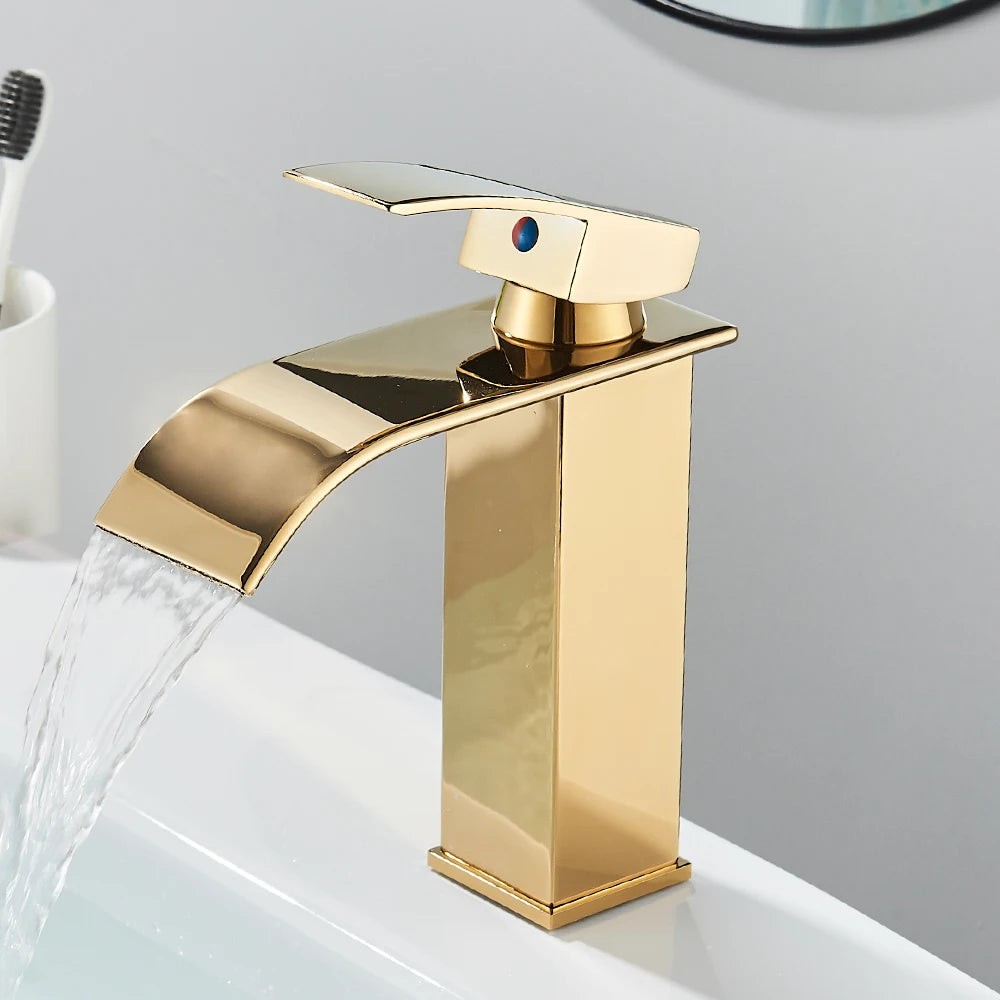 Wasserfall-Waschtischarmatur mit Ausziehbrause