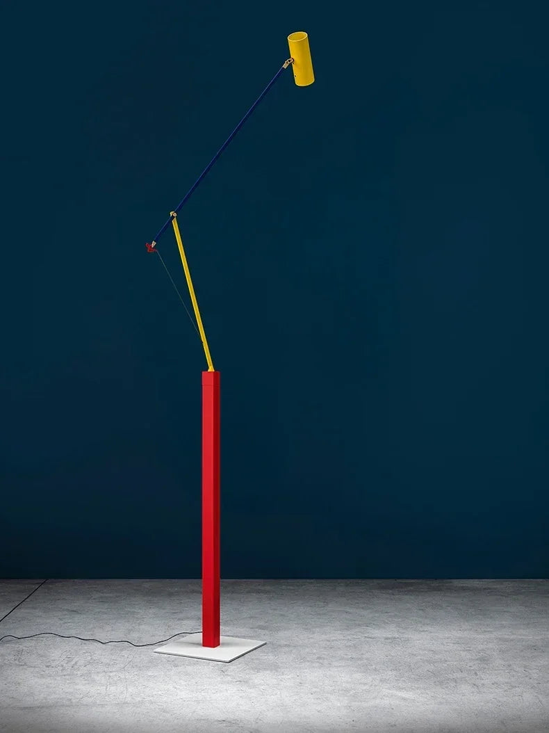 Verstellbare nordische Bogenstehlampe