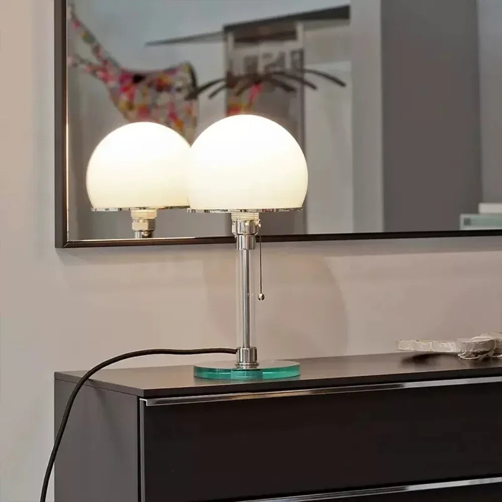 Wilora Bauhaus Glas-Tischlampe