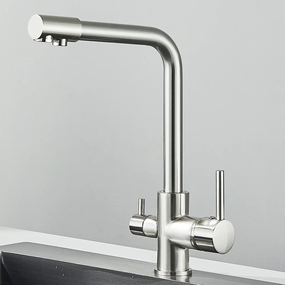 Küchenarmatur mit Doppelflussfilter und Trinkwasserauslass