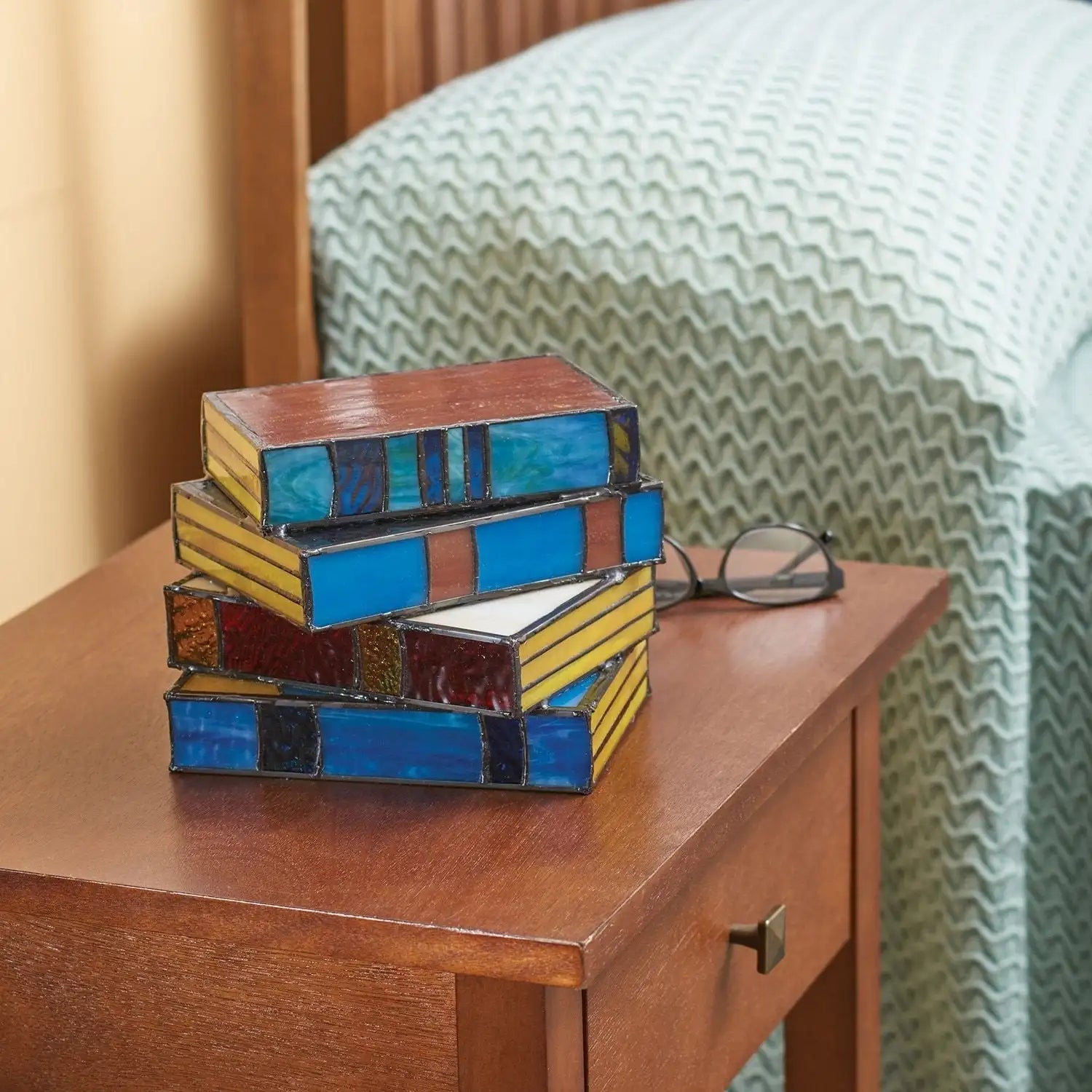 Artistic stained glass table lamp for a stylish ambience