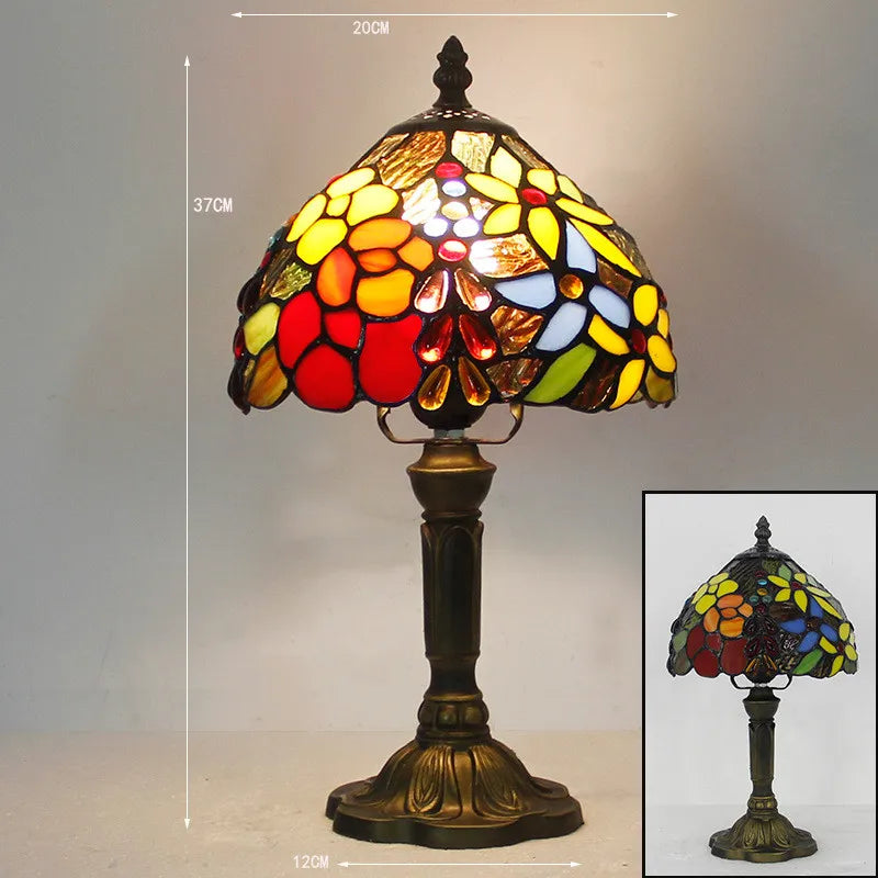 Elegante Tiffany Tischlampe – Vintage Flair & farbenfrohes Lichtspiel
