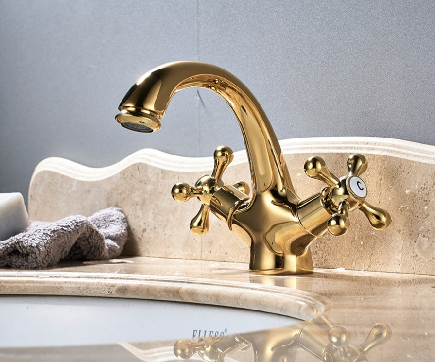 Vintage bathroom faucet – classic & elegant