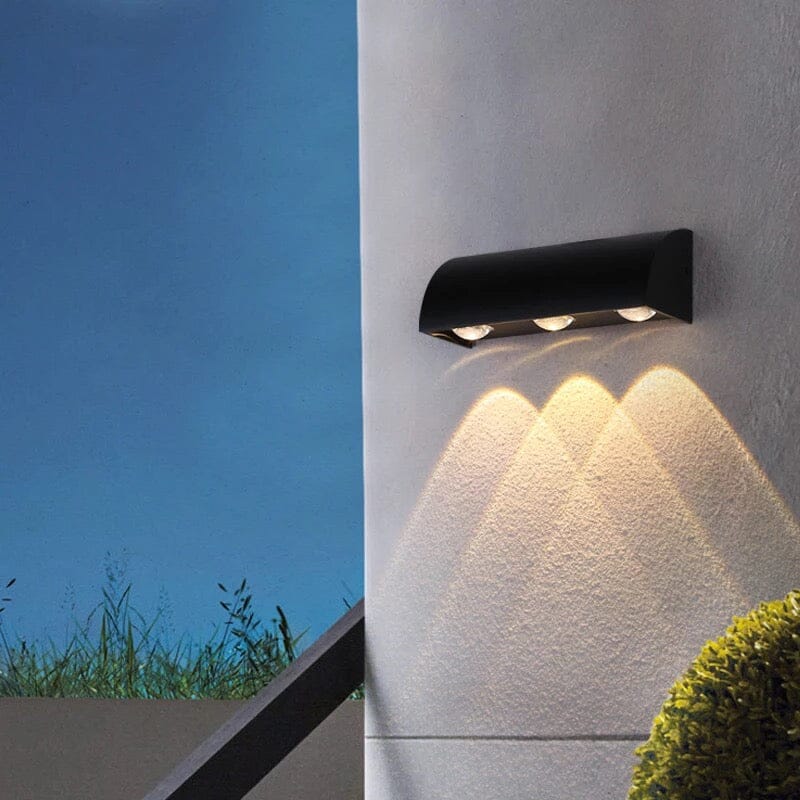 Waterproof LED outdoor wall light