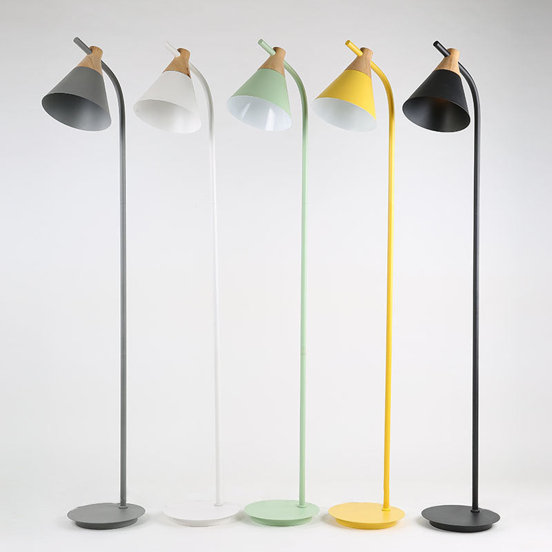 Moderne Pastell-Stehlampe