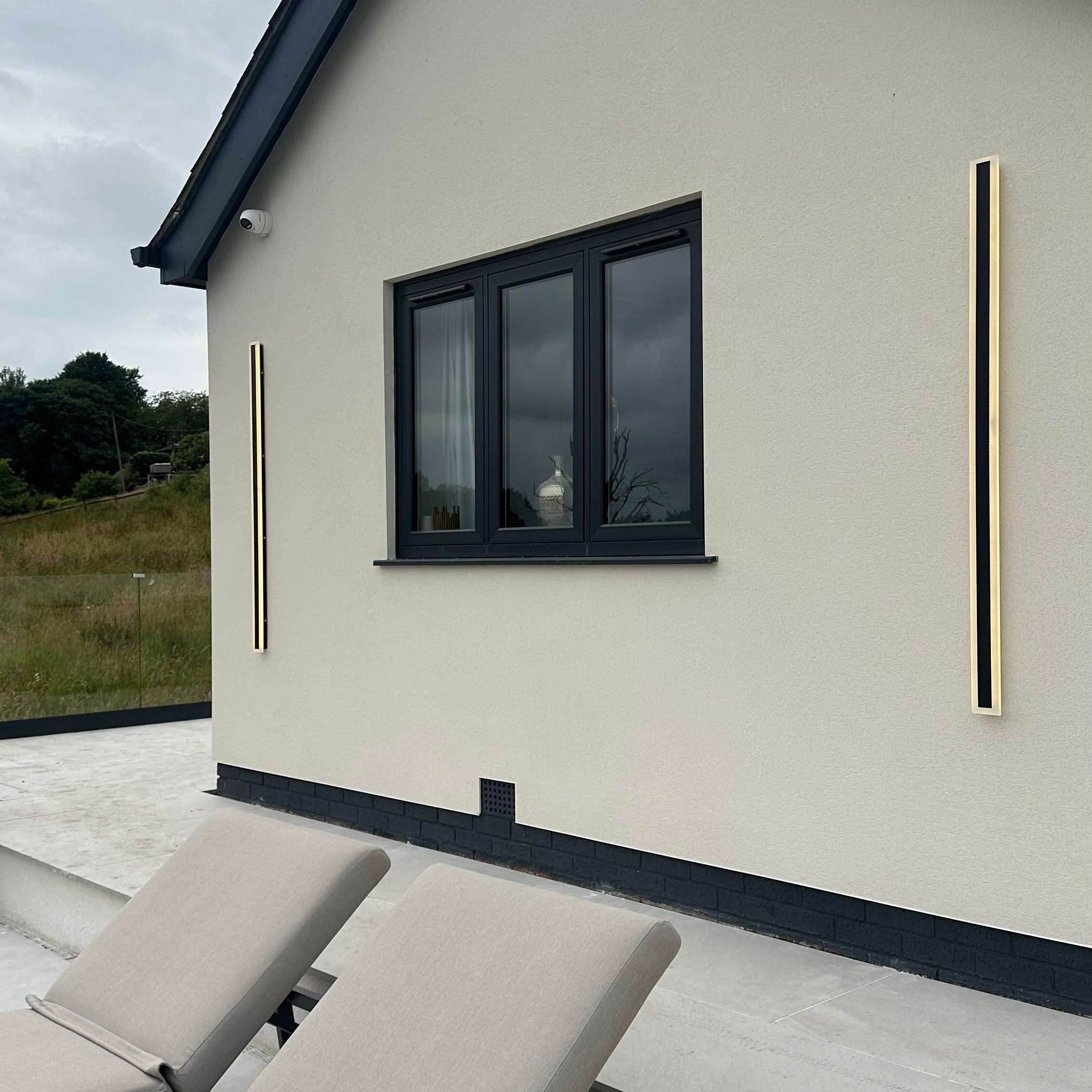 Minimalistischer LED-Außenwandleuchter – Energieeffizient & Robust-Aster Selection