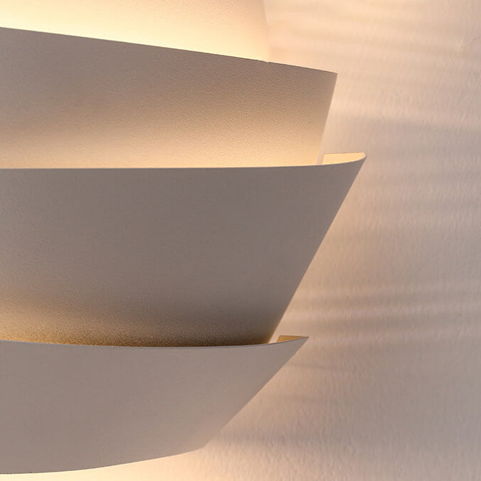 Luminique – Scandinavische wandlamp met dubbele lichtpunten gemaakt van ijzer