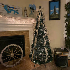 Festliche Faltdeko für Weihnachtsbaum