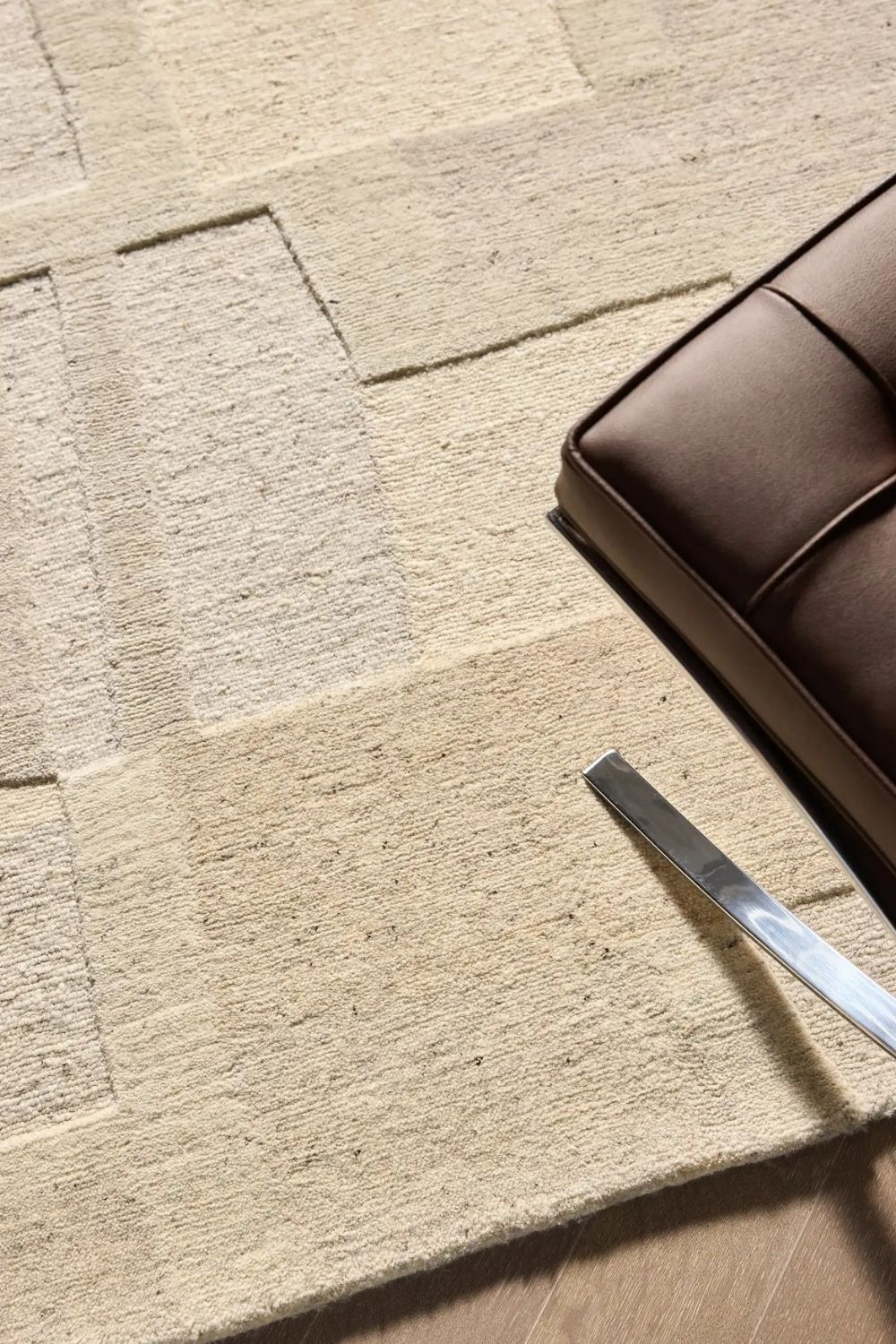 Beiger Wollteppich handgeknüpft modern hochwertiger Wohnzimmer Teppich