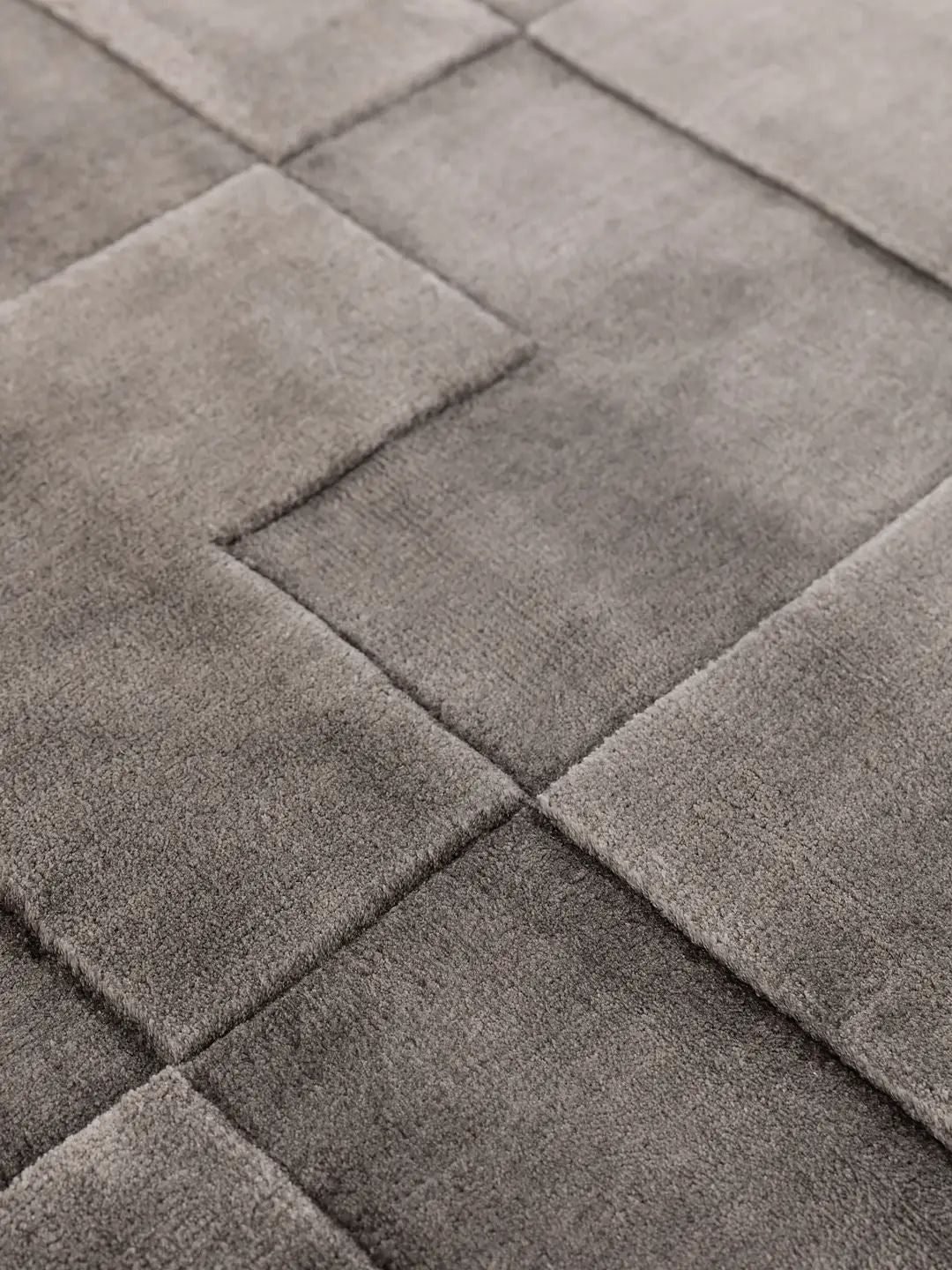 Brauner Lyocell Teppich modern geometrisch eleganter Wohnzimmer Teppich