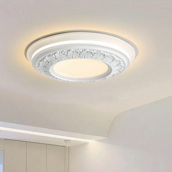 Französische Harz-Deckenleuchte geschnitzt-Aster Selection