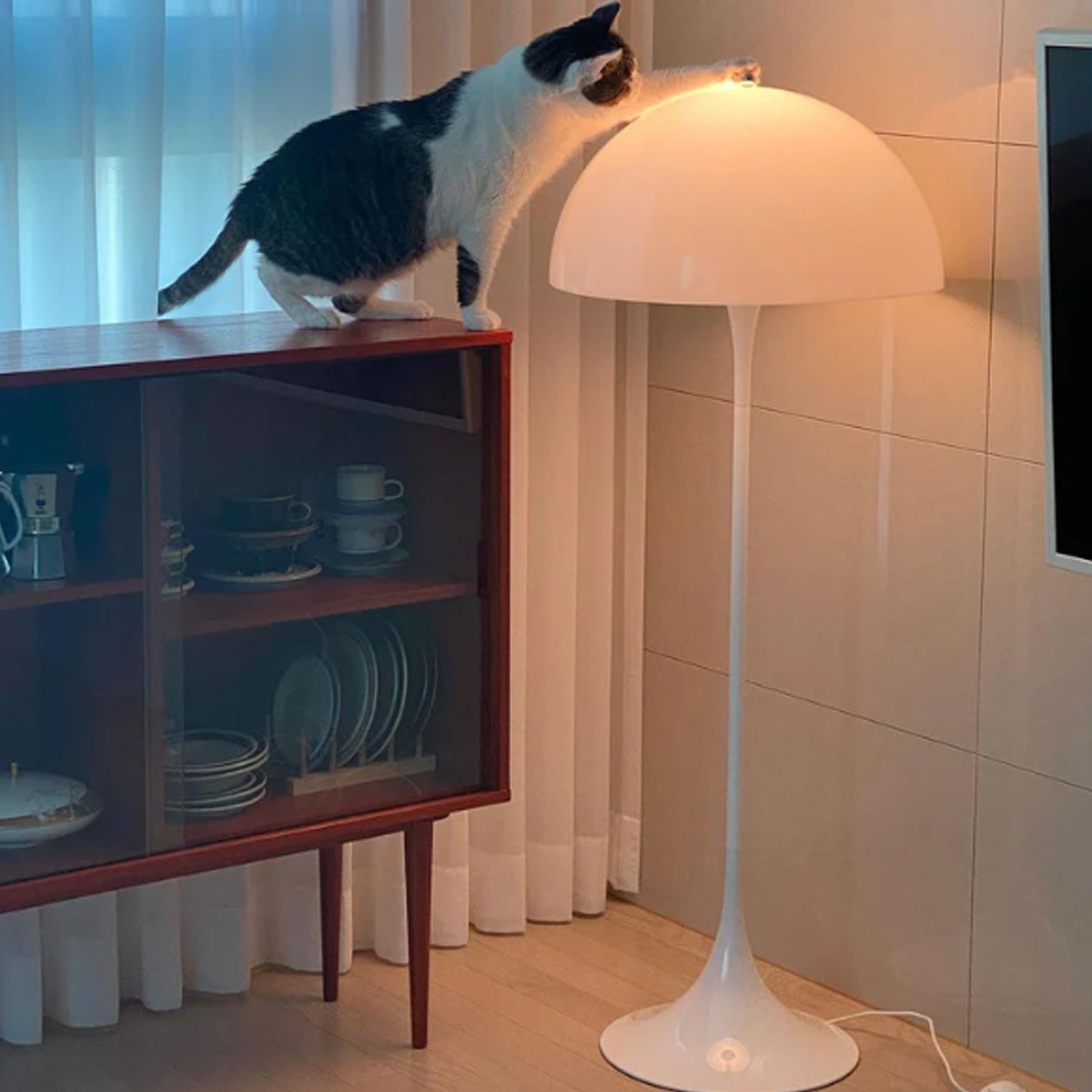 Scandi retro paddestoelvloerlamp