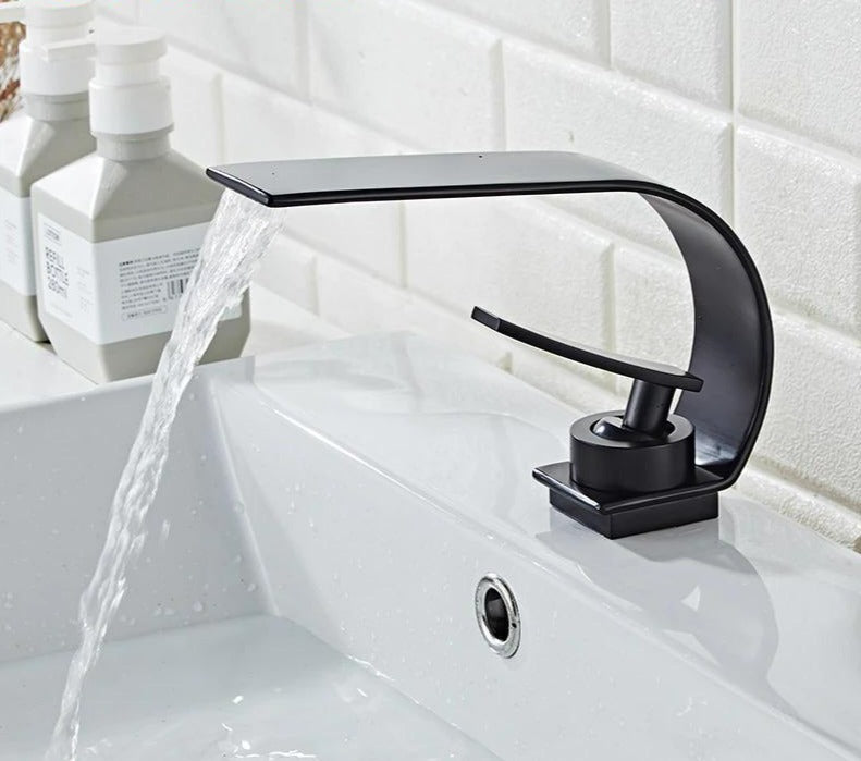 Eleganter Slim-Wasserhahn – Modernes Design