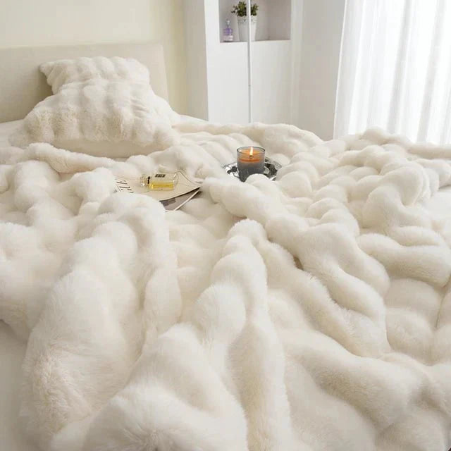 Kaninchenfell-Imitat Decke – Flauschig und Warm-Aster Selection