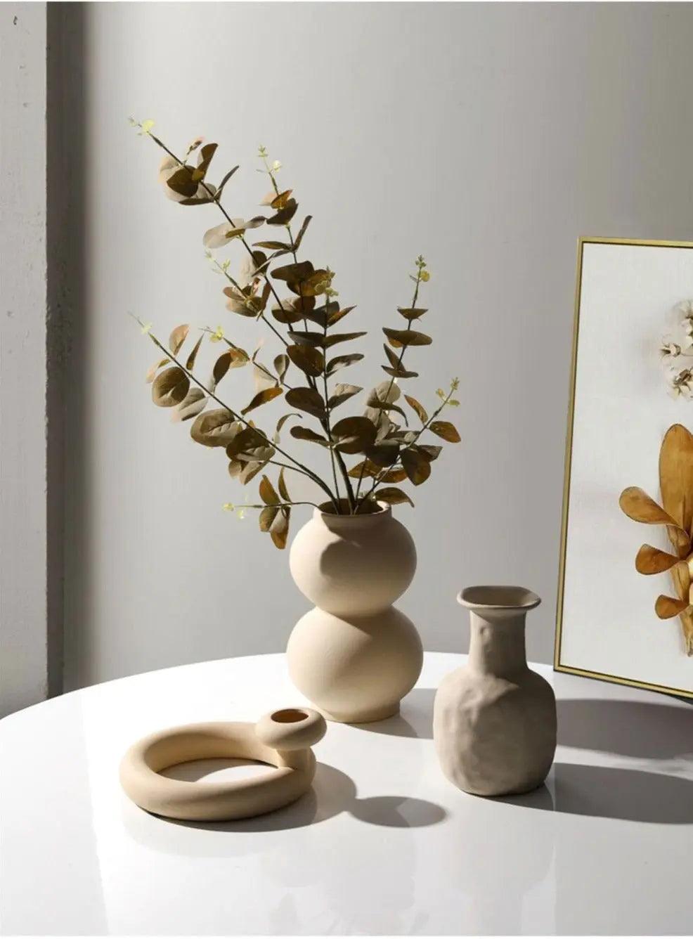 Elegante Keramikvase im minimalistischen Design