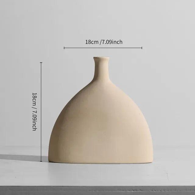 Elegante Keramikvase im minimalistischen Design