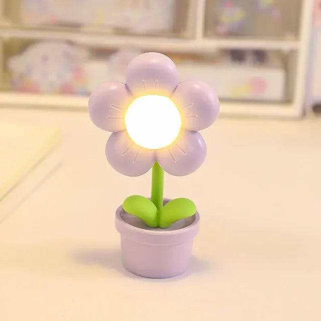 Elegante Tischlampe mit Blüten-Design