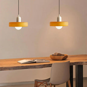 Transparante hanglamp in Scandinavische stijl