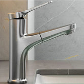 Badezimmer-Wasserhahn mit Ausziehfunktion
