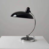 Moderne Tischlampe – Schlicht, hell & funktional