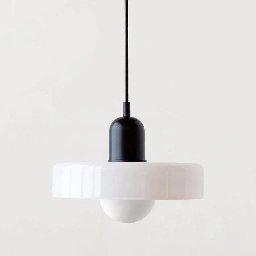 Transparante hanglamp in Scandinavische stijl