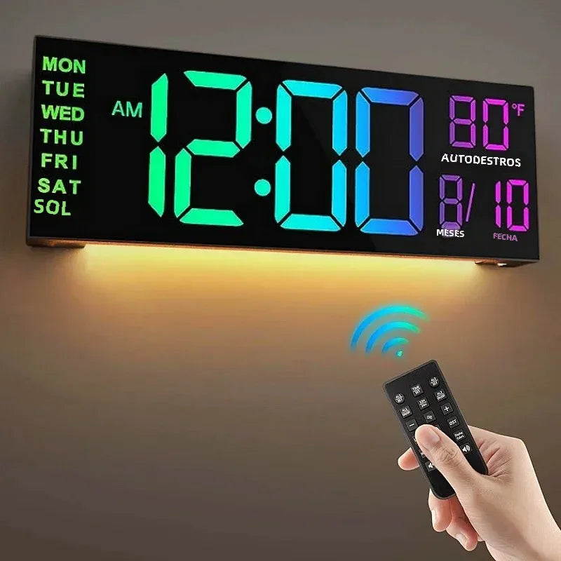 Digitale LED-Wanduhr mit RGB-Stimmungsbeleuchtung