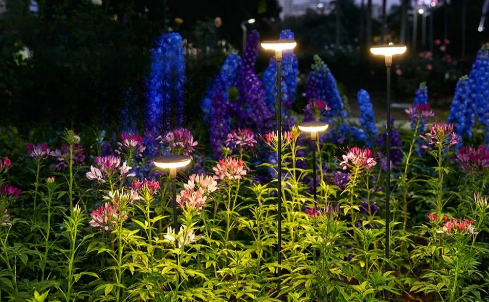 Solarbetriebene schwingende Gartenleuchte
