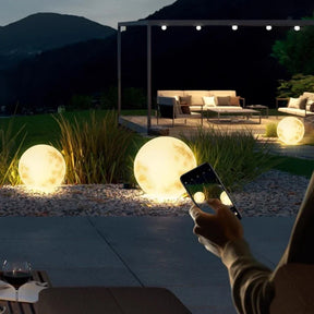 Solar garden light in moonlight design